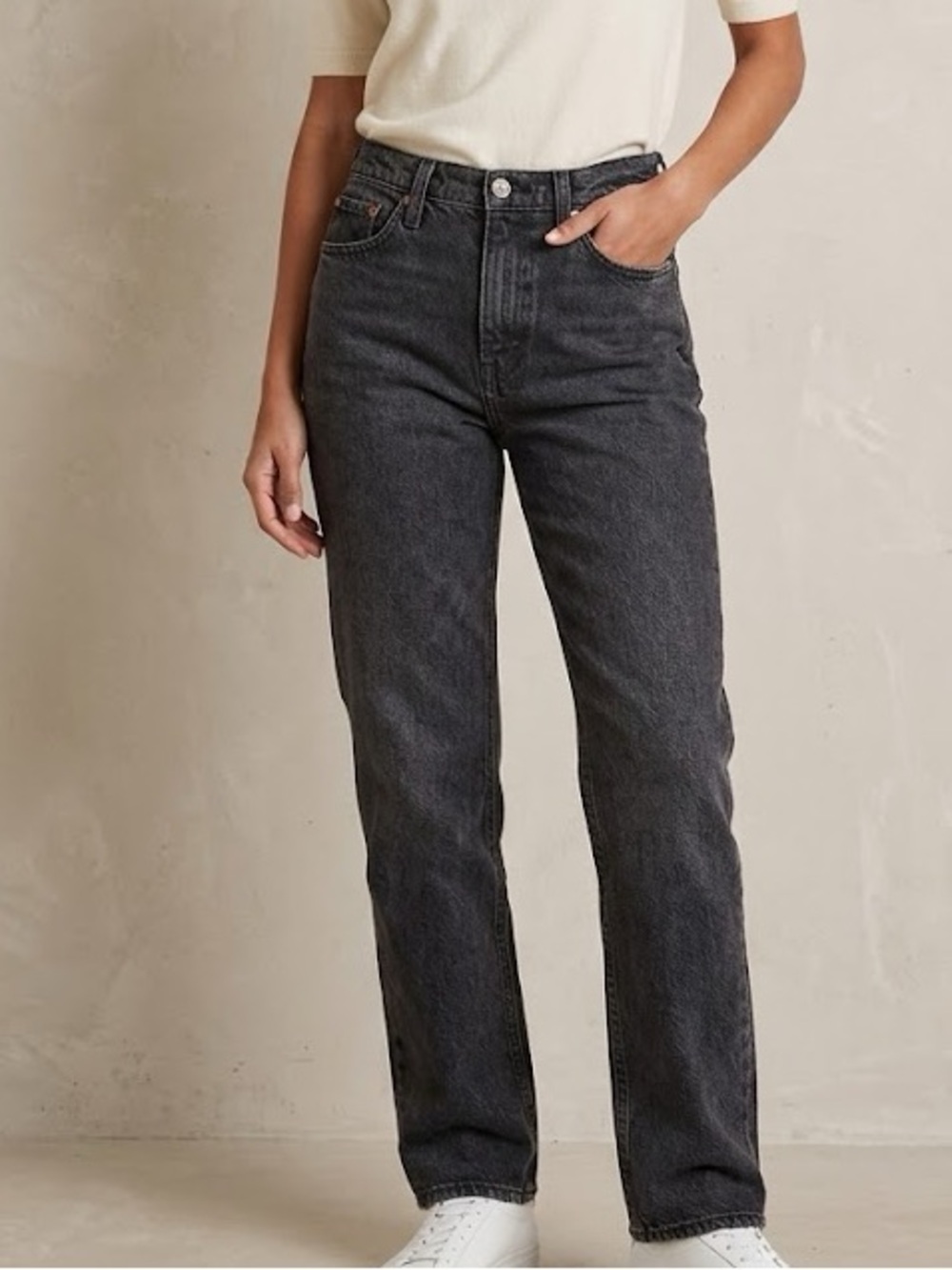 Abercrombie Black 90s Straight Mid Rise Jeans 28